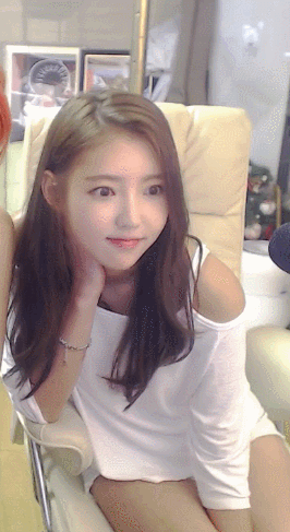 
쉬는날... 용돈벌이... 여캠 도전
