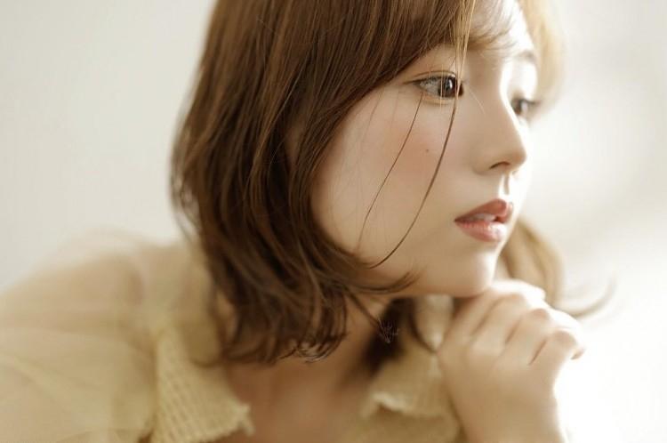 
4년만에 화보 찍은 시노자키 아이
