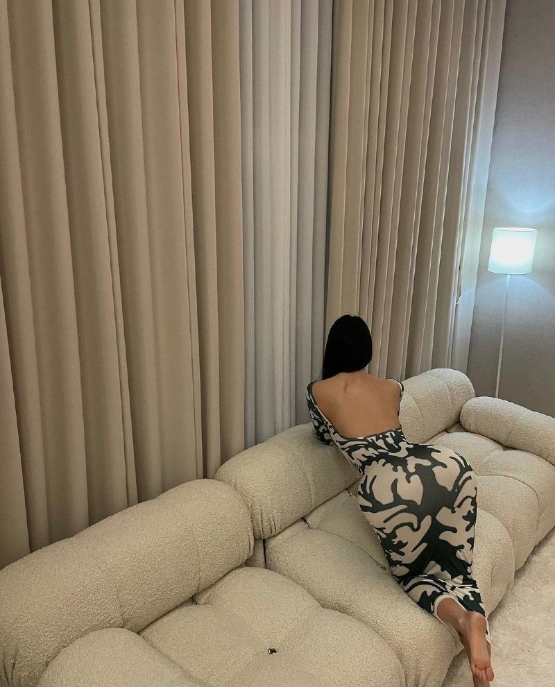 
숨막히는 뒷태
