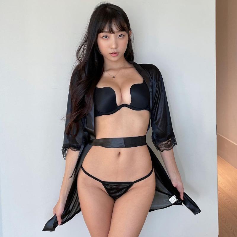 
표은지 블랙 란제리
