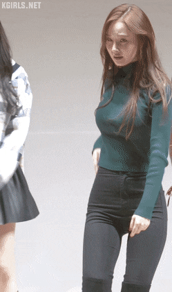 
걸그룹 달샤벳 멤버...우희+_+

