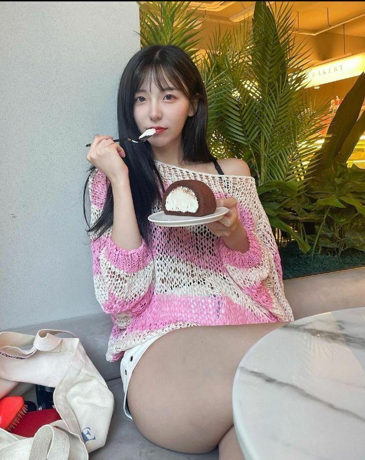 
허벅지녀 쏘블리+_+;;
