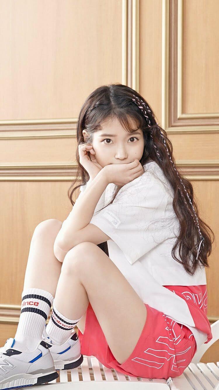 
아이유 화보
