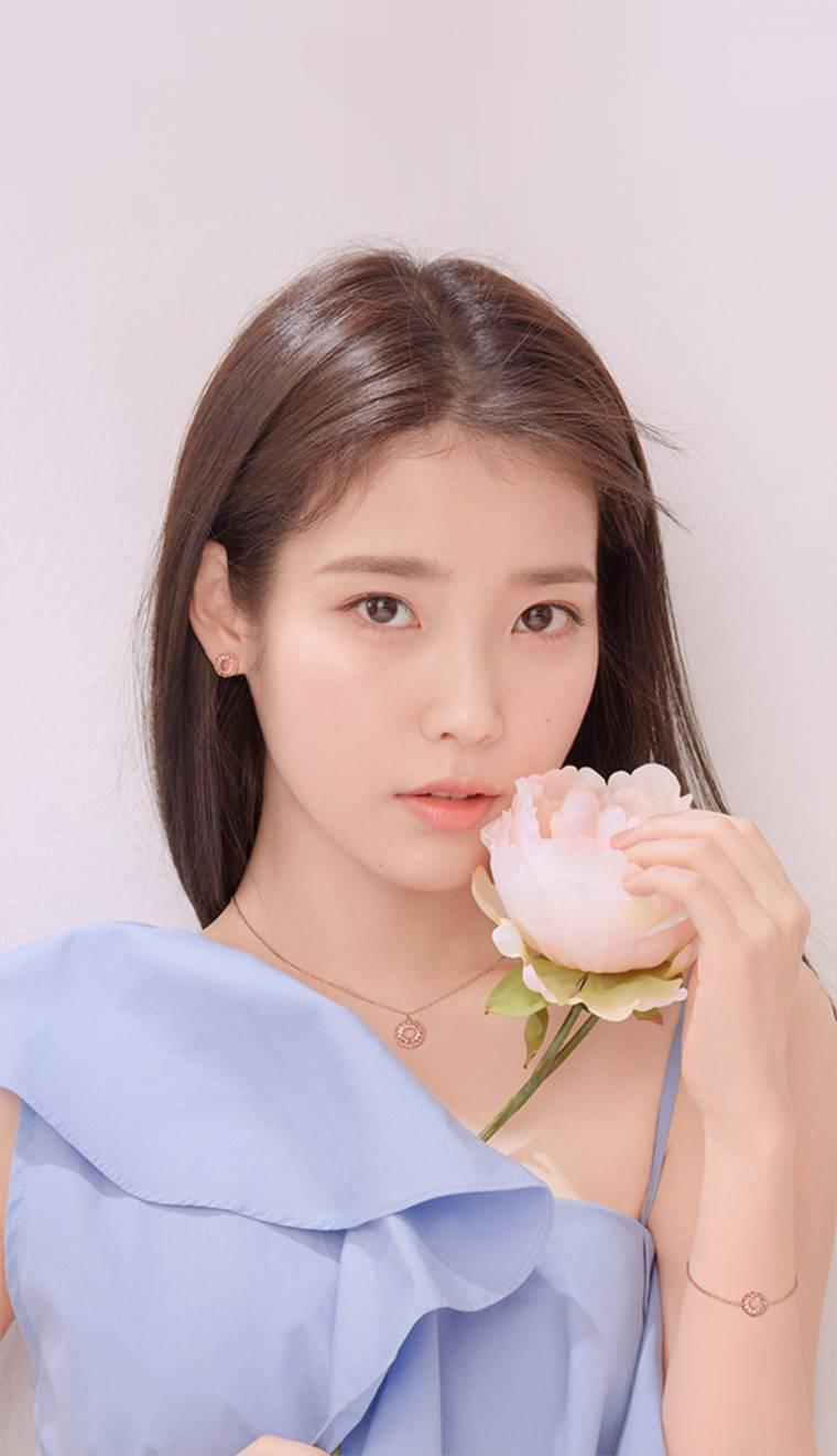 
아이유 2
