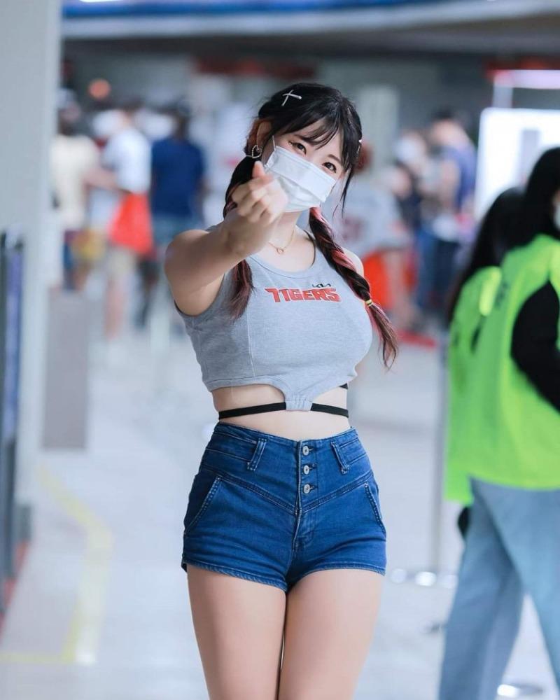 
산타걸 치어리더 김한나.jpgif
