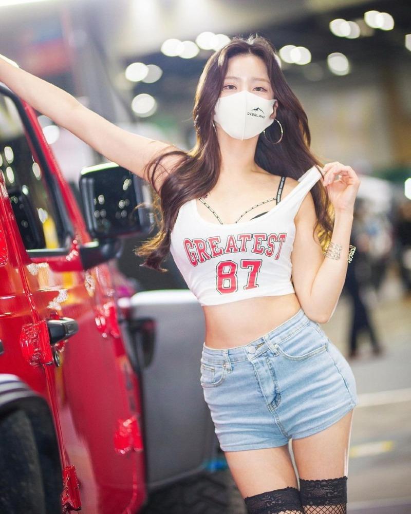 
레이싱모델 이해른
