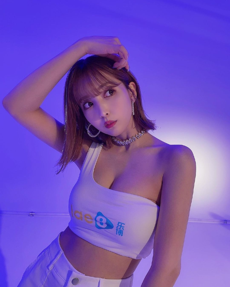 
미카미 유아
