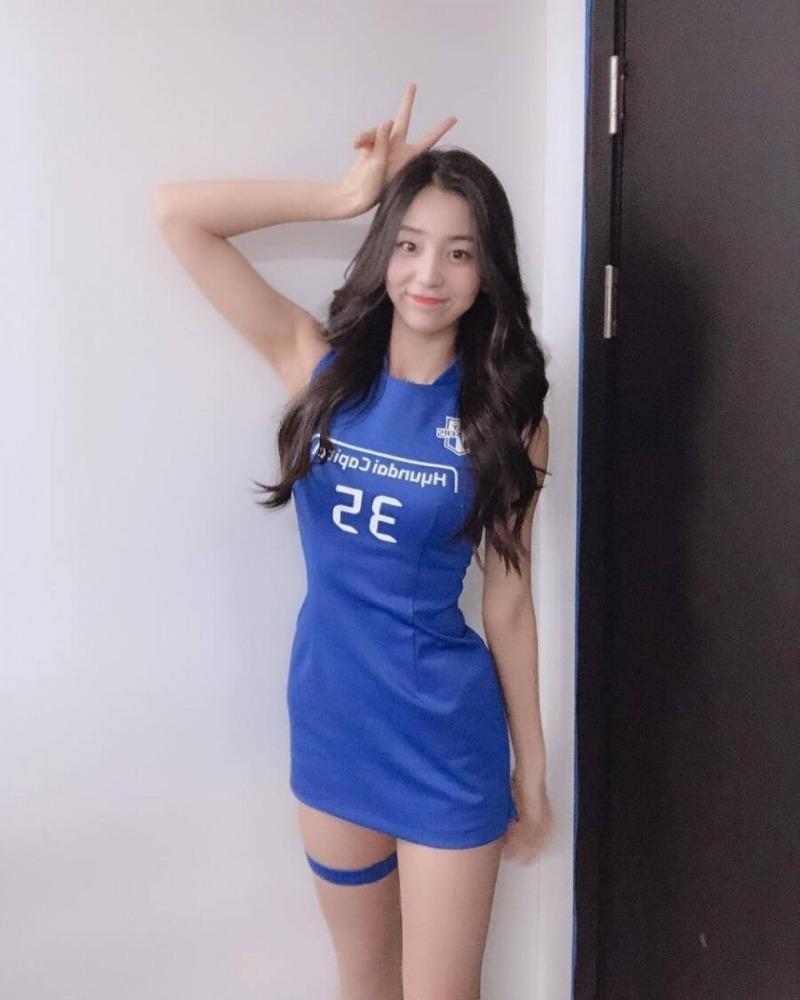 
[초스압] 00년생 치어리더.jpgif
