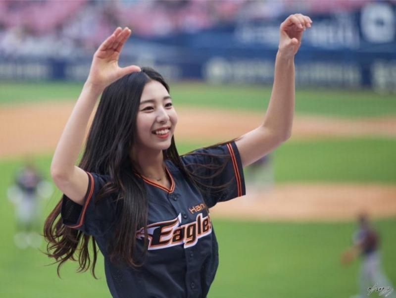 
[초스압] 00년생 치어리더.jpgif
