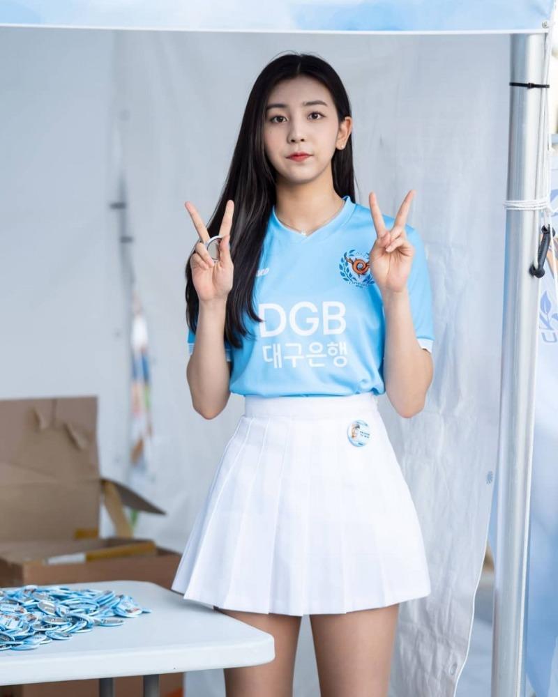 
[초스압] 00년생 치어리더.jpgif
