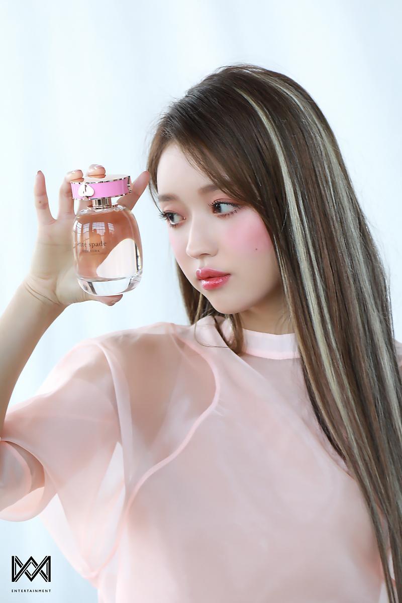 오마이걸 유아 화보