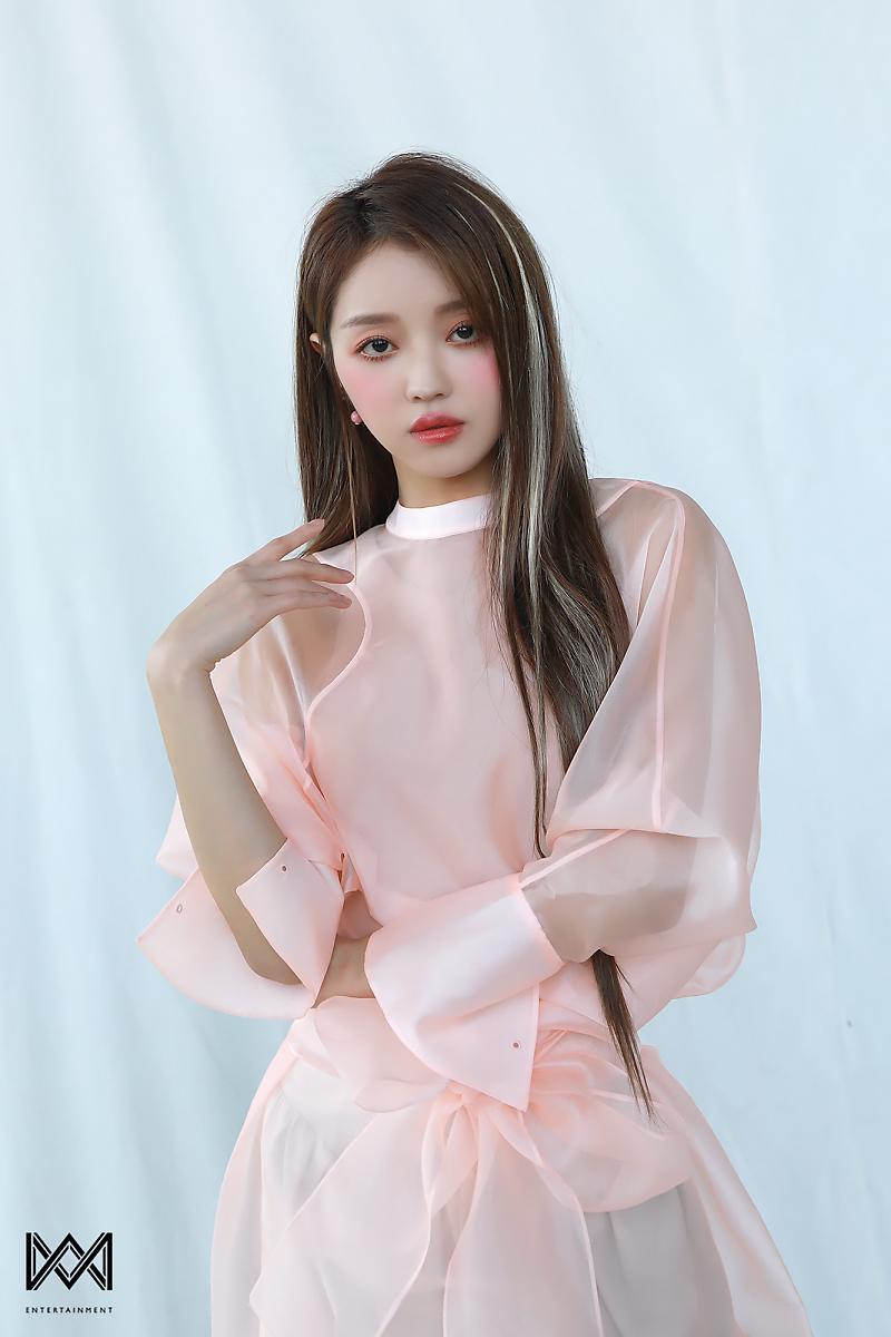 오마이걸 유아 화보