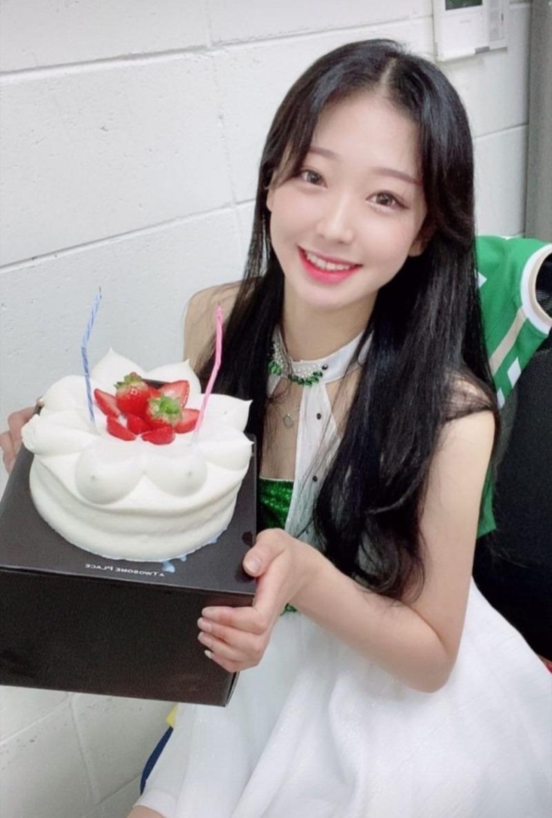 
[스압] 01년생 우수한 치어리더.jpgif
