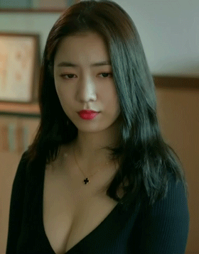 
은근 몸매가...~
