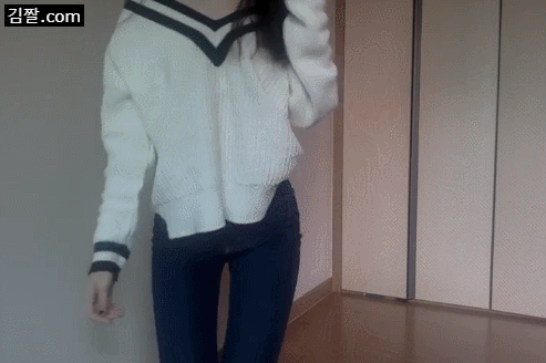 
여자는 벗겨봐야...~...~
