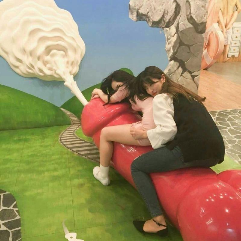 요즘 홍대 놀이터???