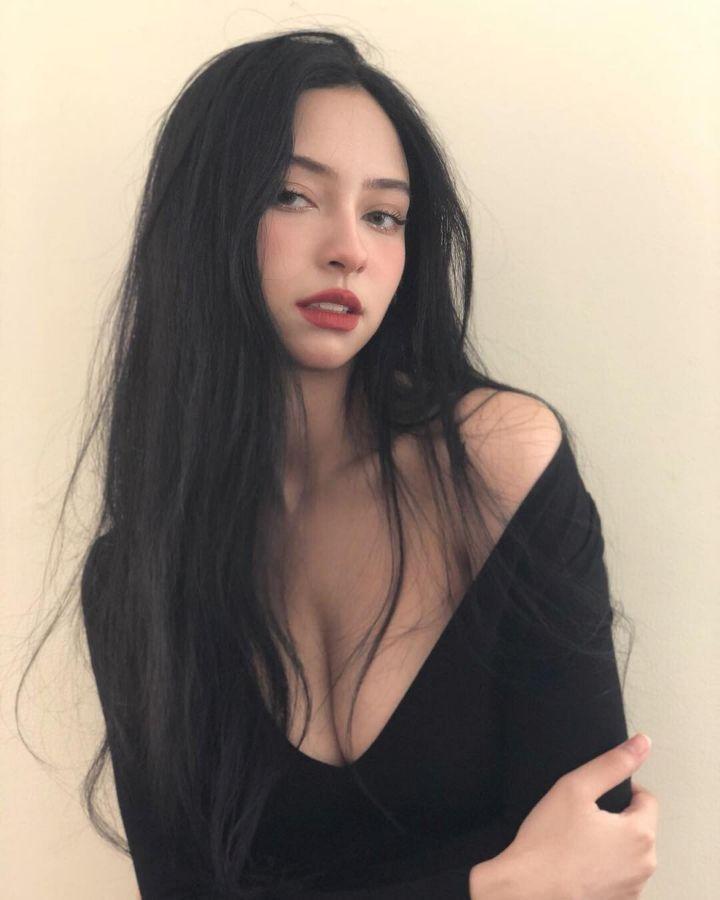 
러시아 쌍둥이 모델
