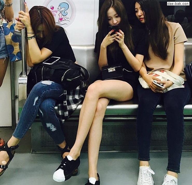 지하철 각선미