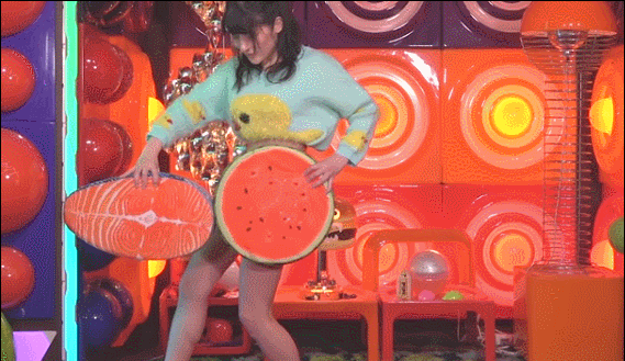 일본 처자 묘기.gif