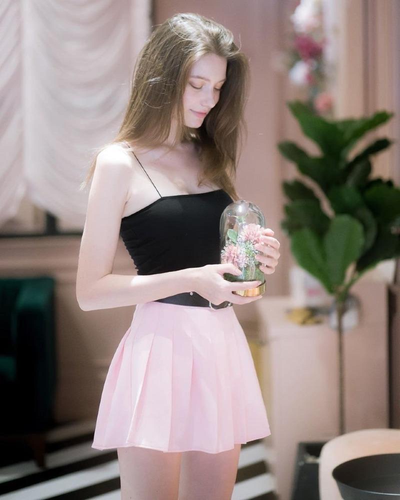 벨라루스 모델.jpg
