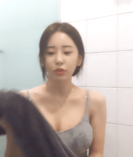 그레이색이 어울리는 처자~