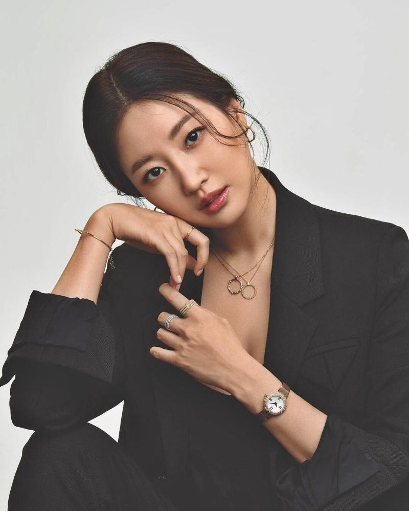 
마흔넷 누나~
