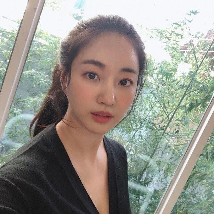 
마흔넷 누나~
