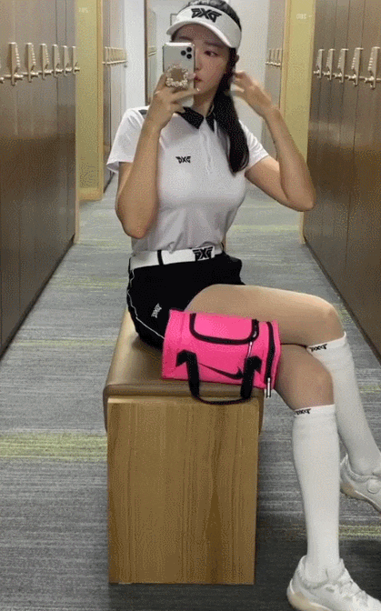 윤호연 아나운서.jpgif