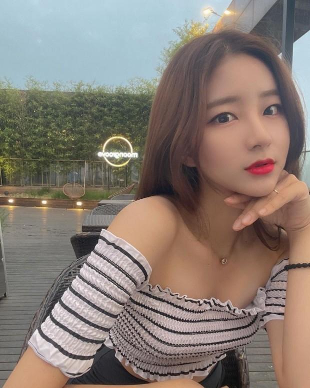 
김진아 진짜 이쁘다
