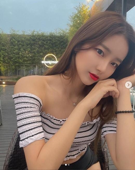 
김진아 진짜 이쁘다
