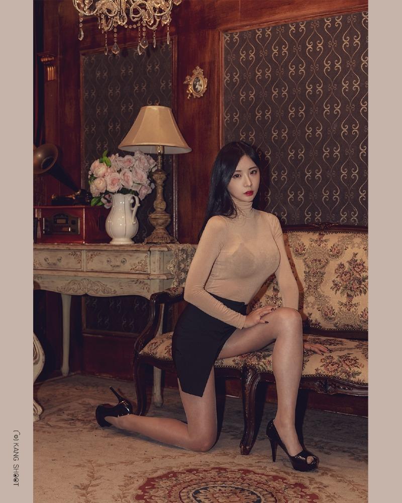 
모델 하빈
