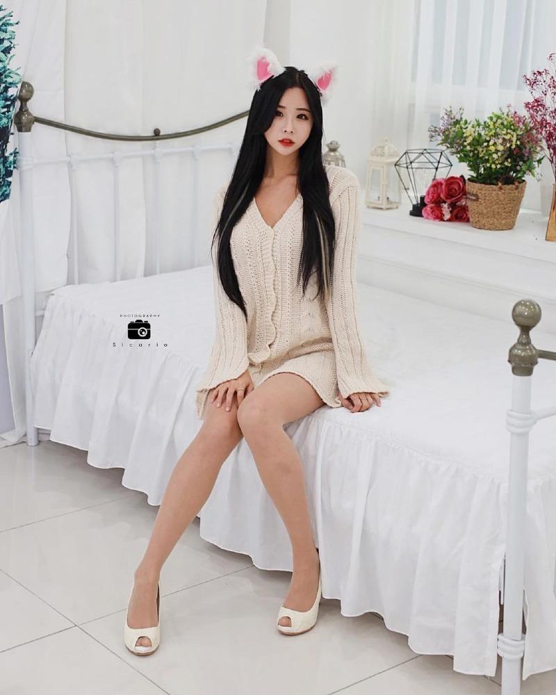 
모델 하빈
