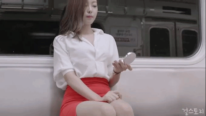 
지하철 민폐녀
