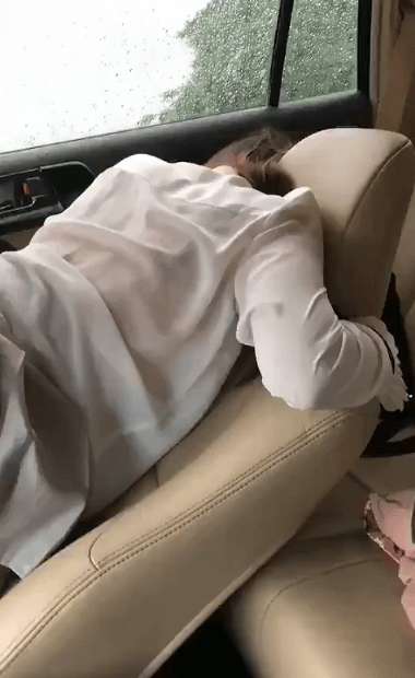
한번타면 집에가기 싫어진다는 차가 이찹니꽈?!
