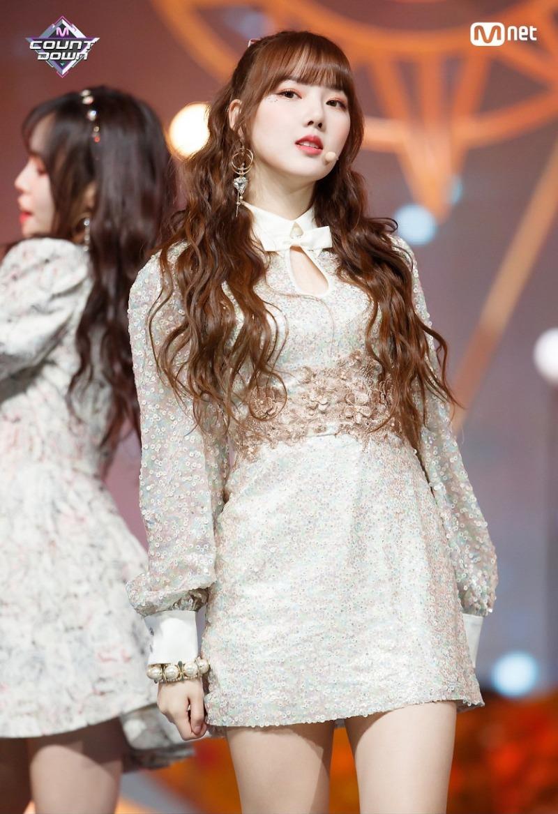 
여자친구

