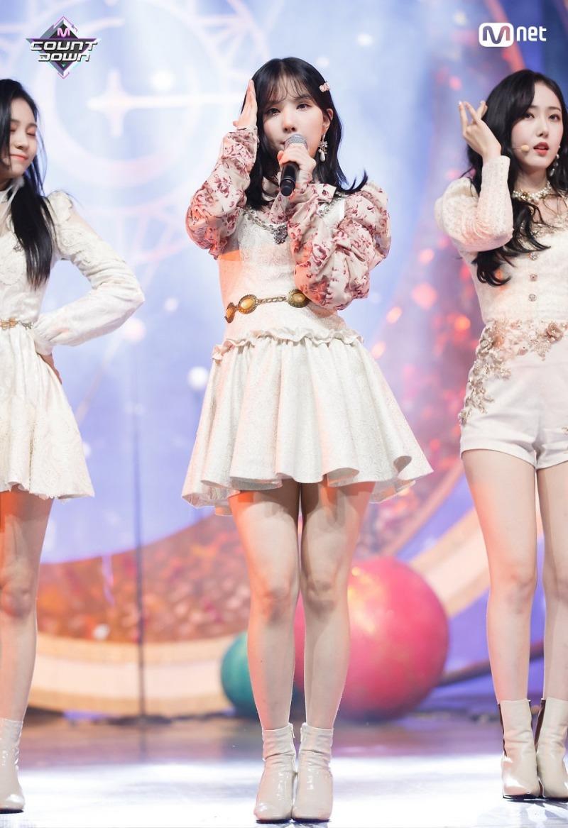 
여자친구
