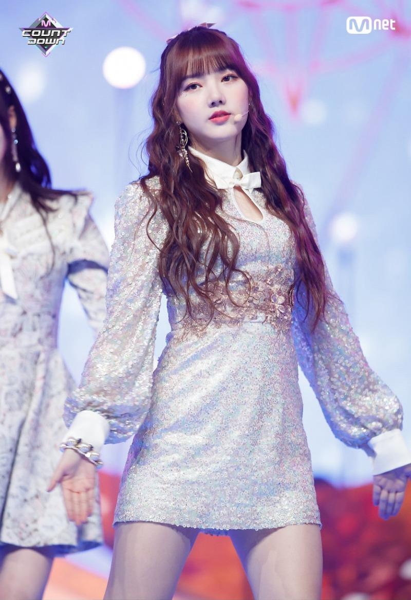 
여자친구
