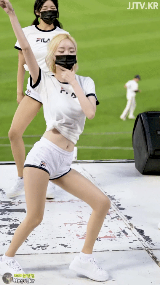 
서현숙 치어리더(굿잠으로)

