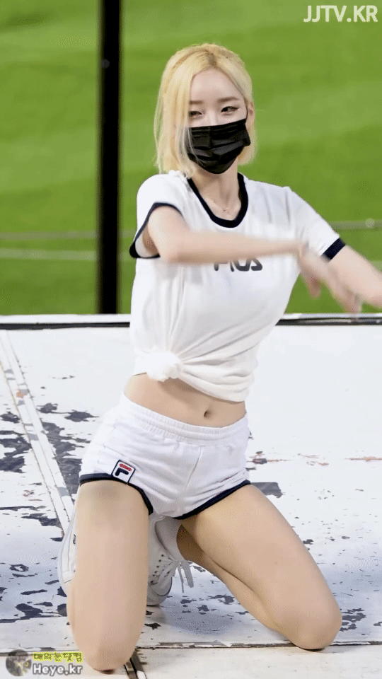 
서현숙 치어리더(굿잠으로)
