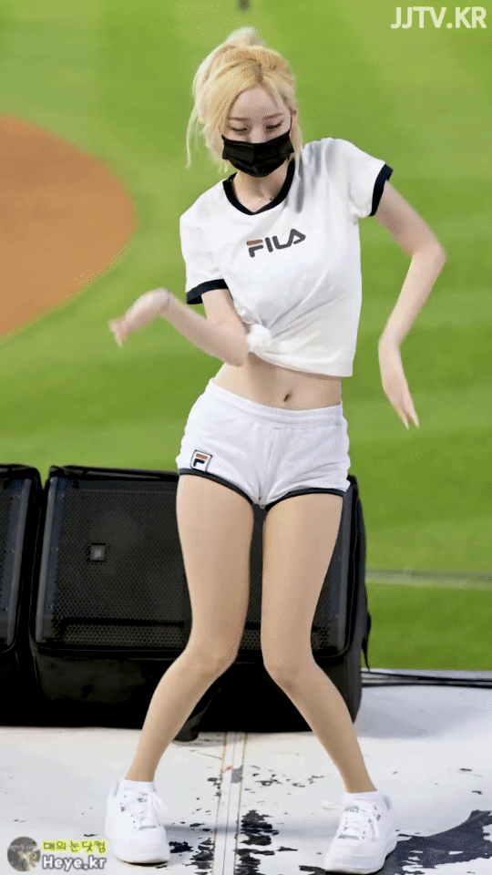 
서현숙 치어리더(굿잠으로)
