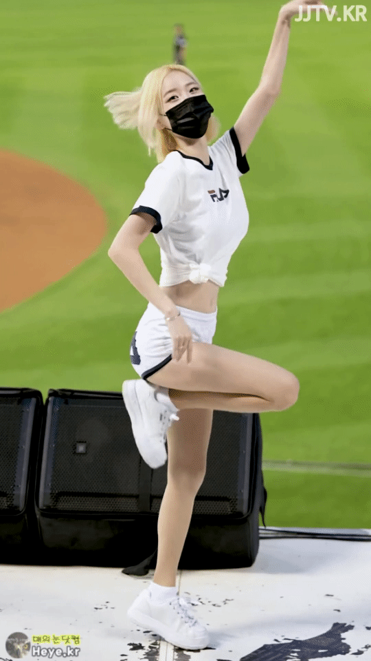 
서현숙 치어리더(굿잠으로)

