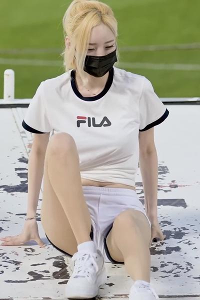 
서현숙 치어리더(굿잠으로)
