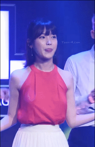 
아이유
