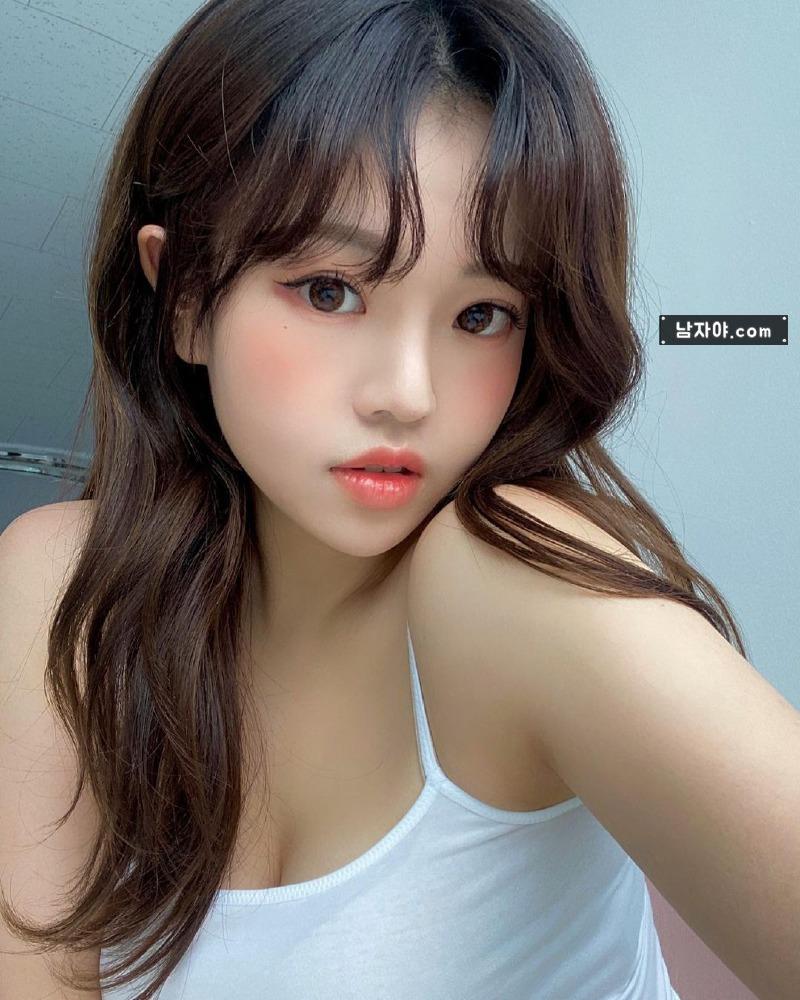 
한동안 이길자 없을듯한 완소 얼굴&몸매
