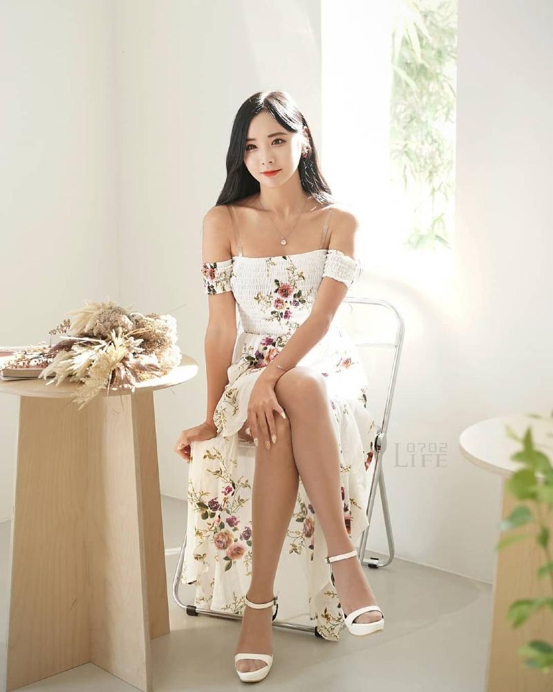 
모델 하빈
