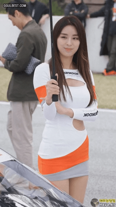 
레이싱모델 안나경

