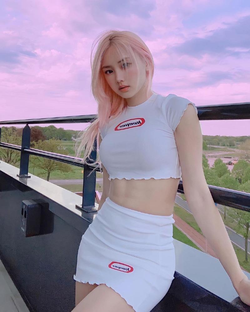
분홍머리
