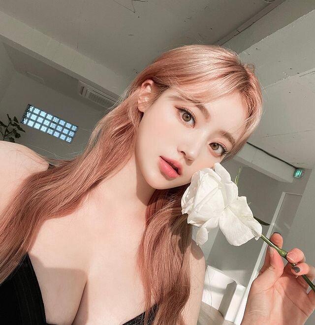 
간호사출신 모델
