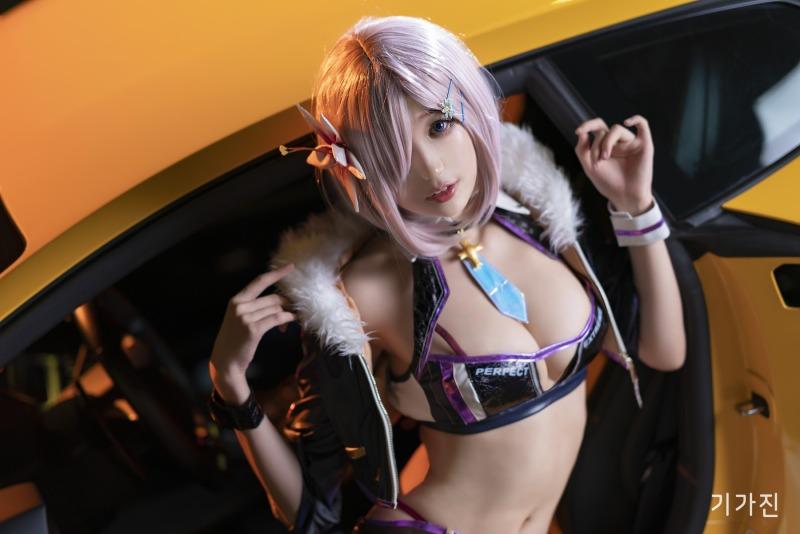 
슈퍼카 레이싱걸
