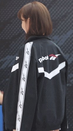
리복 연우.gif
